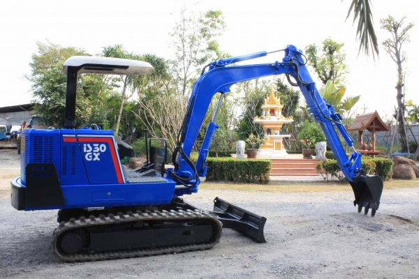 ขายรถแม็คโค IHI IS30GX-3(เทียบเท่า PC30) รถเก่านอกญี่ปุ่น สภาพพร้อมใช้งาน 086-775-7900