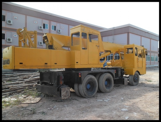 เครนทอนาโด 20 ตัน  สภาพดี สวยๆ