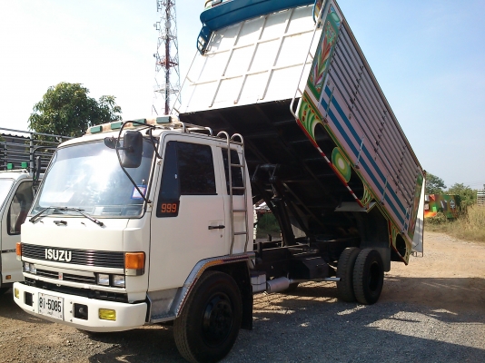 6 ล้อใหญ่ ดัมพ์ 160 แรงม้า *ยาว 5.00 ม*. รถสวยเดิมๆ รถห้างแท้ ๆ