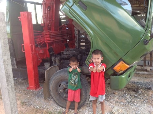 รถ ISUZU ขนาด 110 แรงม้า