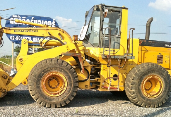 KOMATSU WA380-3