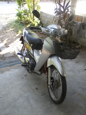 ขาย wave 125 R ปี 49 สี เทา - ดำ ขาย wave 125 R ปี 49 สี เทา - ดำ