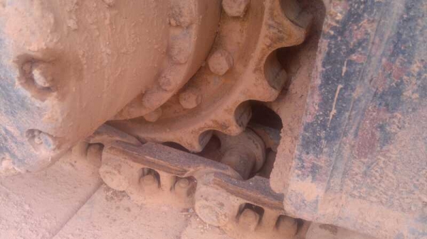 ฮิตาชิ EX200 -3  เอกสารเล่มทะเบียนพร้อมโอน ไฟ้า แม็กปั้ม ล่างเต็ม  รถอยูหาดใหญ่สนใจ (ติดต่อ 0810873744 )  ขอบคุณครับ