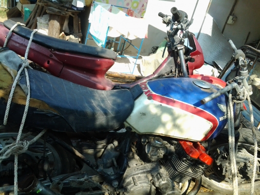 ขาย honda cbx 400 หรือ แลก ขาย honda cbx 400 หรือ แลก