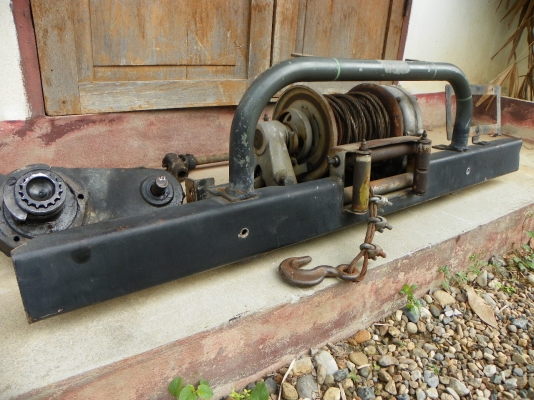 ลดราคาขายทิ้งวินซ์เพลาสำหรับรถ JEEPครบชุด 35,000.-(ราคาจบ)