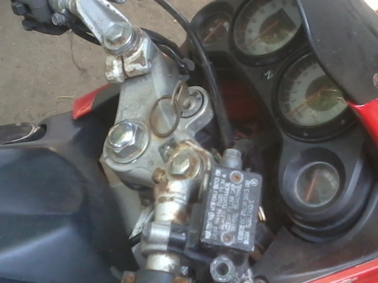 ต้องการขายcbr150 ต้องการขายcbr150