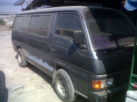 ขายรถตู้สภาพดีพร้อมใช้งานเครื่่องTD27ฝาดำ ขายรถตู้สภาพดีพร้อมใช้งานเครื่่องTD27ฝาดำ