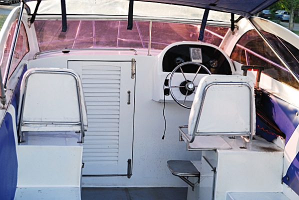 ขายเรือไฟเบอร์ 25 ฟุตพร้อม tailer