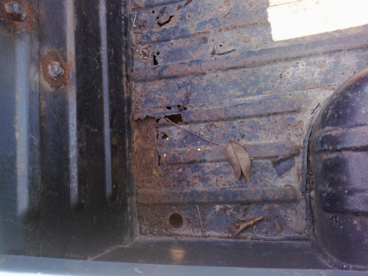 ขายmazda1000ทะเบียนโอน20000