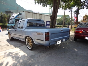 mighty x 4 ประตู mighty x 4 ประตู