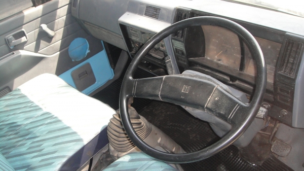 ISUZU NKR110แรง รถห้างแท้ ดาวน์45000ผ่อน9000/48เดือน