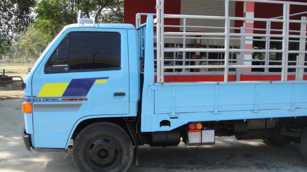 ISUZU NKR110แรง รถห้างแท้ ดาวน์45000ผ่อน9000/48เดือน