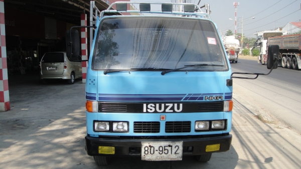 ISUZU NKR110แรง รถห้างแท้ ดาวน์45000ผ่อน9000/48เดือน