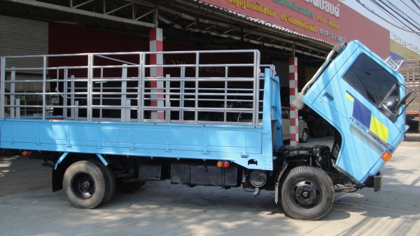 ISUZU NKR110แรง รถห้างแท้ ดาวน์45000ผ่อน9000/48เดือน