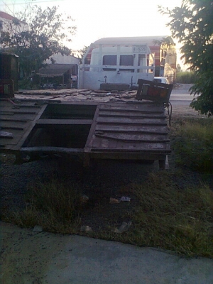 ขายMITSUBISHI FN515MAบรรทุกแม๊คโค200อยู่