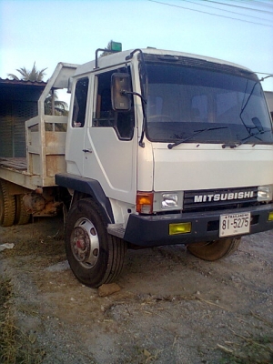 ขายMITSUBISHI FN515MAบรรทุกแม๊คโค200อยู่