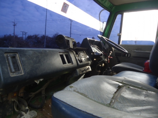 ขายรถ6ล้อดั๊มISUZU FSR เครื่อง6BF1 175แรงม้า ยาว4 เมตร พ.เพาเวอร์ เบรคจิฟฟี่  คัทซีสวย ยาง9.00ขอบ20 รถสภาพพร้อมใช้งานสนใจติดต่อ ชัยยา สตึก โทร 081-997272