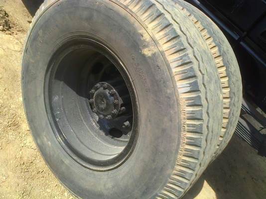 HINO KM505 - 117 HP WO4D หกล้อดั๊มพ์ มีสโลว์กลางครบพร้อม สภาพสวยจัดทั้งภายนอกและภายใน กระบะดั๊มพ์เหล็ก 4 ตันยิงหน้าของ สามมิตรแท้ๆ เครื่องแห้งแรงดี หัวเก๋งสวยไม่มีผุอุปกรณ์ภายในครบครันหยิบจับใช้งานง่าย พวงมาลัยเพาเวอร์ กระจกขึ้นลงได้ทั้ง 2 บาน คัชซีสวยมาก