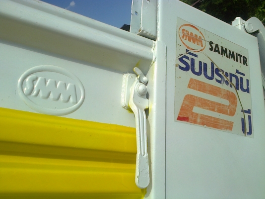 HINO KM505 - 117 HP WO4D หกล้อดั๊มพ์ มีสโลว์กลางครบพร้อม สภาพสวยจัดทั้งภายนอกและภายใน กระบะดั๊มพ์เหล็ก 4 ตันยิงหน้าของ สามมิตรแท้ๆ เครื่องแห้งแรงดี หัวเก๋งสวยไม่มีผุอุปกรณ์ภายในครบครันหยิบจับใช้งานง่าย พวงมาลัยเพาเวอร์ กระจกขึ้นลงได้ทั้ง 2 บาน คัชซีสวยมาก