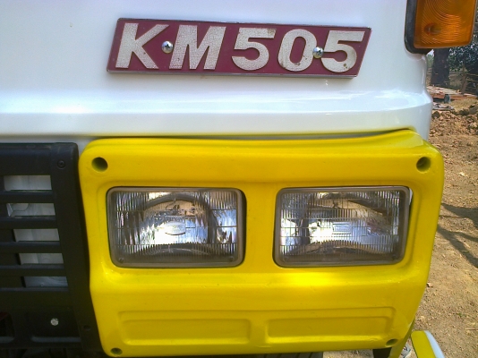 HINO KM505 - 117 HP WO4D หกล้อดั๊มพ์ มีสโลว์กลางครบพร้อม สภาพสวยจัดทั้งภายนอกและภายใน กระบะดั๊มพ์เหล็ก 4 ตันยิงหน้าของ สามมิตรแท้ๆ เครื่องแห้งแรงดี หัวเก๋งสวยไม่มีผุอุปกรณ์ภายในครบครันหยิบจับใช้งานง่าย พวงมาลัยเพาเวอร์ กระจกขึ้นลงได้ทั้ง 2 บาน คัชซีสวยมาก