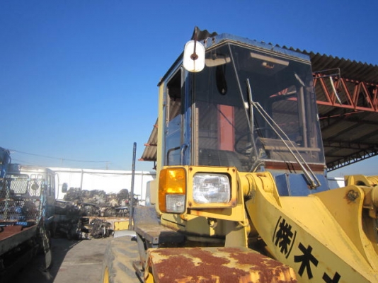 WA100-1-31448 รถตัก KOMATSU เก่าจากญี่ปุ่นครับ