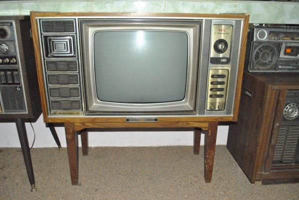 ขาย tv เก่าๆ แบบโบราณ คลาสสิค เอาไว้ตกแต่งบ้านและร้านค้าครับ