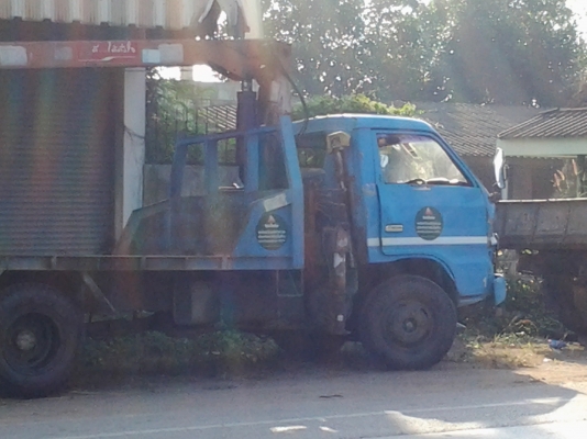 รถอีซูซุ KS21 พร้อมเครน 2.5 ตัน เป็นเทเลอร์ด้วย