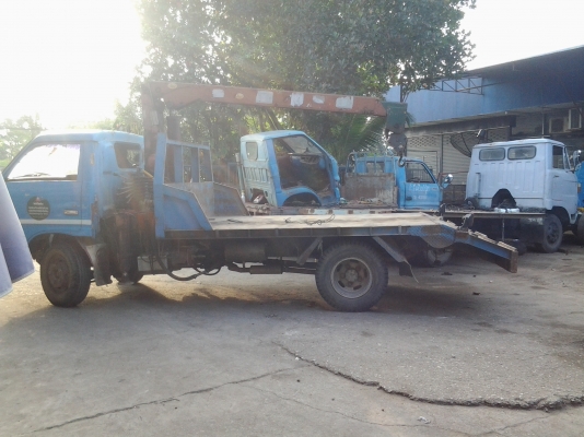 รถอีซูซุ KS21 พร้อมเครน 2.5 ตัน เป็นเทเลอร์ด้วย