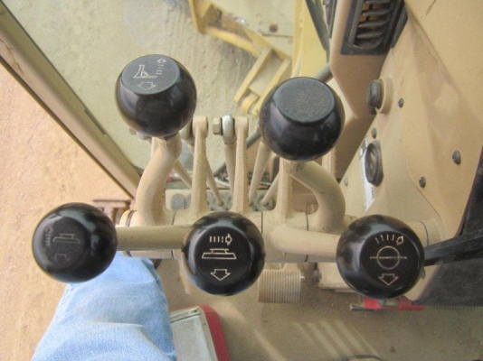 รถเกรด CATERPILLAR  140H รถนอกนำเข้า จากญี่ปุ่นสภาพดีมาก ติดต่อ มานะ  085-9049669