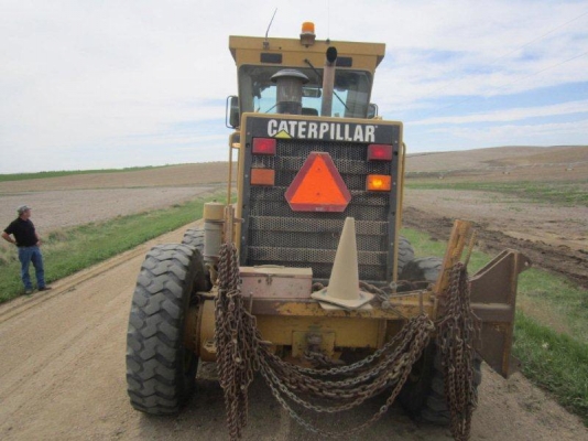 รถเกรด CATERPILLAR  140H รถนอกนำเข้า จากญี่ปุ่นสภาพดีมาก ติดต่อ มานะ  085-9049669