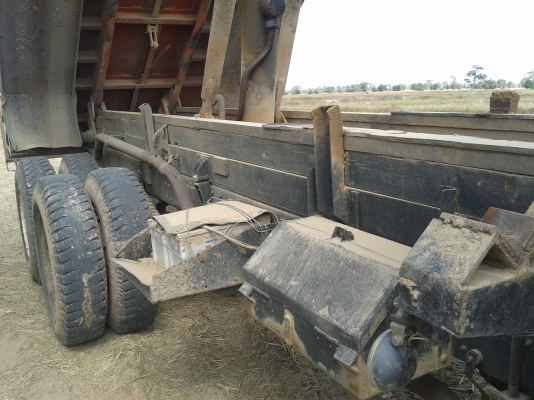 ขาย10ล้อ2เพลา เอกสารพร้อมโอน