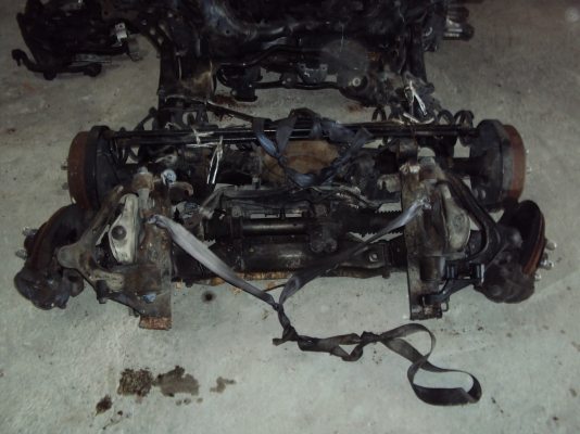 ขายอะไหล่รถตู้ TOYOTA Hi-ACE  ปี  95  นำเข้าจากญี่ปุ่น ติดต่อ สุรินทร์ 089-444-6028 / อภิชัย  081-562-8273