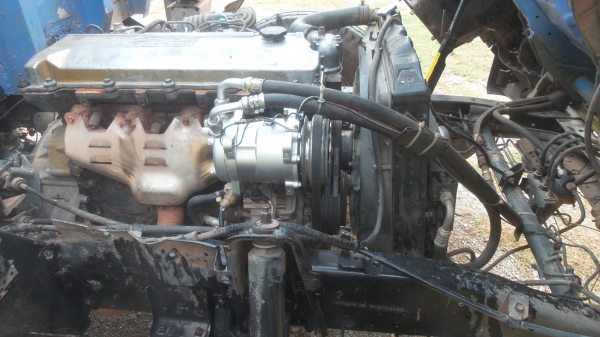 ขายหกล้อรถล่อง ISUZU NPR สวยๆต่อดั้มก็ได้ ขายหกล้อรถล่อง ISUZU NPR สวยๆต่อดั้มก็ได้