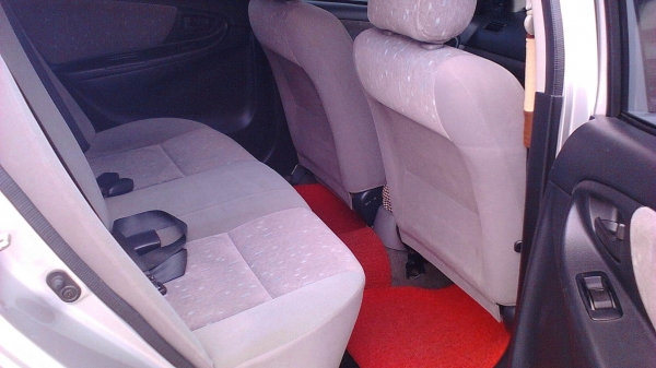 ขายด่วน " Toyota Vios เกียร์ auto เจ้าของขายเอง  เดิมๆ แม็กยางใหม่เอี่ยม