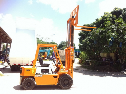 ขาย รถขุด รถตัก รถยก  มีหลายคันให้เลือกราคาถูก