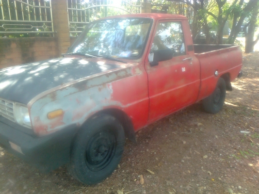 ขายมาสด้า1000 ครับ ทะเบียนไม่ขาด