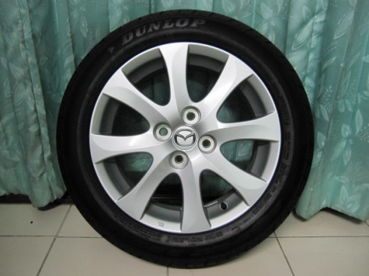 ขายล้อแม็กพร้อมยางป้ายแดง MAZDA 2 ขอบ 15 สภาพสวยๆ