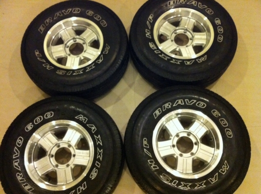 ขายล้อ off road 15 พร้อมยาง 31