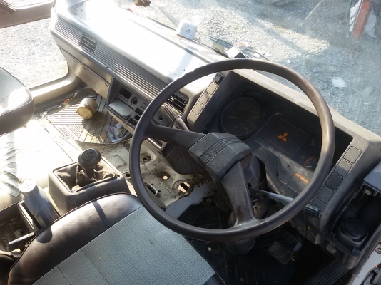 ขายรถ MITSUBISHI FK102H พื้นเทนเลอร์