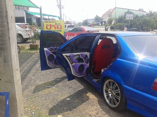 ขาย bmw e36 แต่งครบ 220,000บาท