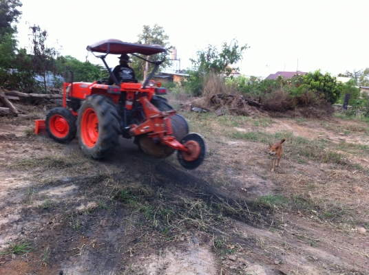 ขายถูกครับ 4508 พร้อมผานตราช้างแท้ สภาพ95\%เลยครับ รถทำงาน1500 ชม.