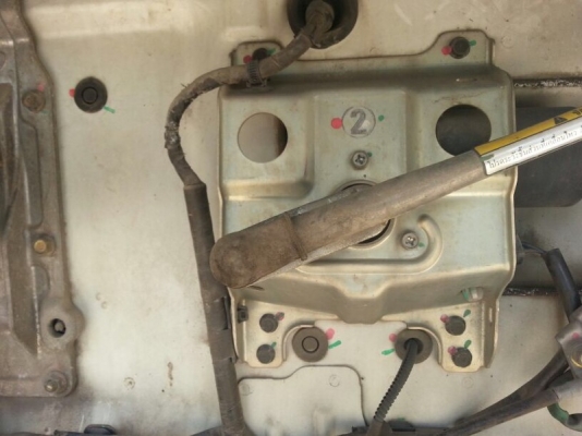 รถฮีโน่ 10 ล้อดั้ม 260 แรงม้า.  ปี 48  ( ขายแม่ , ลูก )  สนใจติดต่อ 081 - 6079515