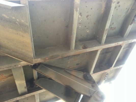 รถฮีโน่ 10 ล้อดั้ม 260 แรงม้า.  ปี 48  ( ขายแม่ , ลูก )  สนใจติดต่อ 081 - 6079515