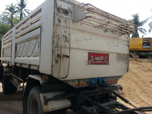 รถฮีโน่ 10 ล้อดั้ม 260 แรงม้า.  ปี 48  ( ขายแม่ , ลูก )  สนใจติดต่อ 081 - 6079515