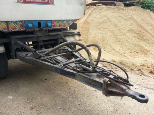 รถฮีโน่ 10 ล้อดั้ม 260 แรงม้า.  ปี 48  ( ขายแม่ , ลูก )  สนใจติดต่อ 081 - 6079515