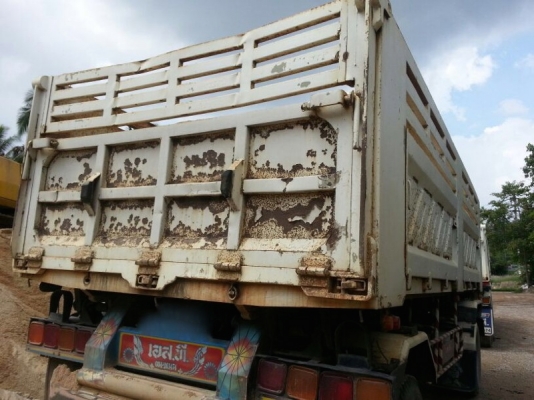 รถฮีโน่ 10 ล้อดั้ม 260 แรงม้า.  ปี 48  ( ขายแม่ , ลูก )  สนใจติดต่อ 081 - 6079515