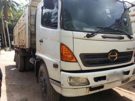 รถฮีโน่ 10 ล้อดั้ม 260 แรงม้า.  ปี 48  ( ขายแม่ , ลูก )  สนใจติดต่อ 081 - 6079515