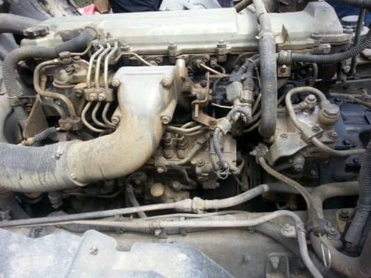 รถฮีโน่ 10 ล้อดั้ม 260 แรงม้า.  ปี 48  ( ขายแม่ , ลูก )  สนใจติดต่อ 081 - 6079515