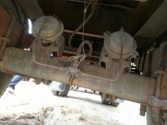 รถฮีโน่ 10 ล้อดั้ม 260 แรงม้า.  ปี 48  ( ขายแม่ , ลูก )  สนใจติดต่อ 081 - 6079515