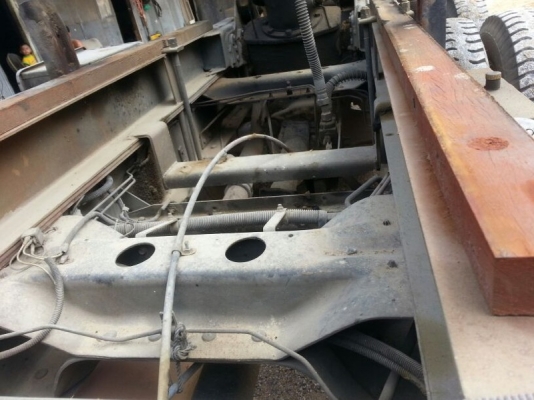 รถฮีโน่ 10 ล้อดั้ม 260 แรงม้า.  ปี 48  ( ขายแม่ , ลูก )  สนใจติดต่อ 081 - 6079515